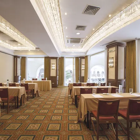 エレクトラ パレス ホテル 5*